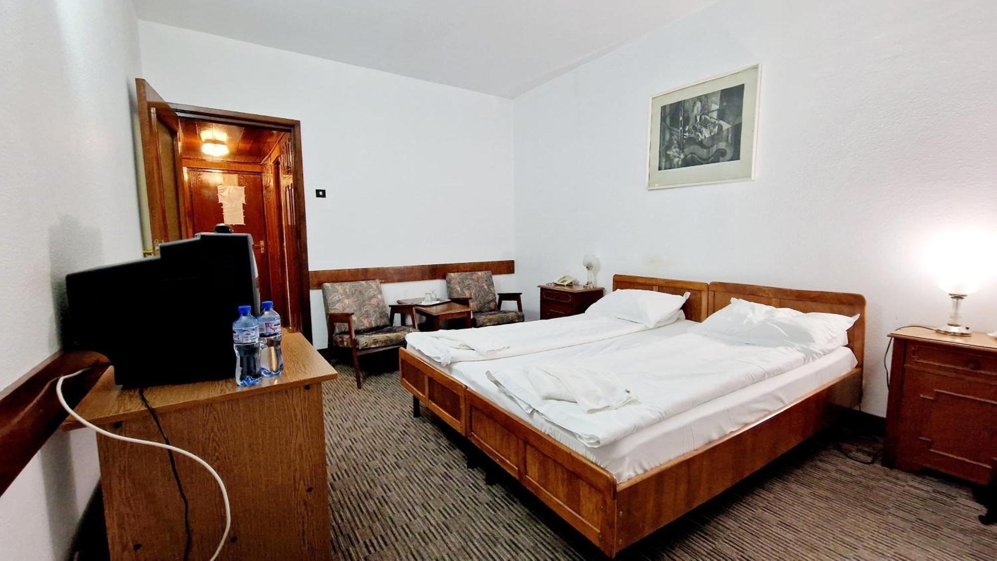 Hotel Bradul - Covasna Exterior foto